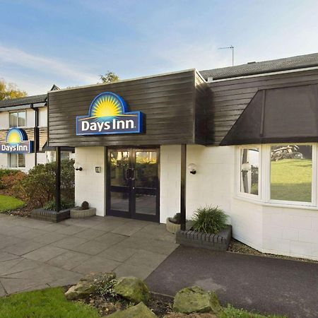 Days Inn Hotel Fleet Exterior foto